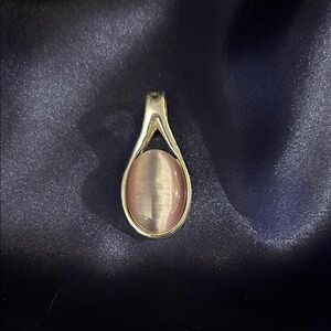 Vintage Silver-Tone Purple Cat Eye Pendant